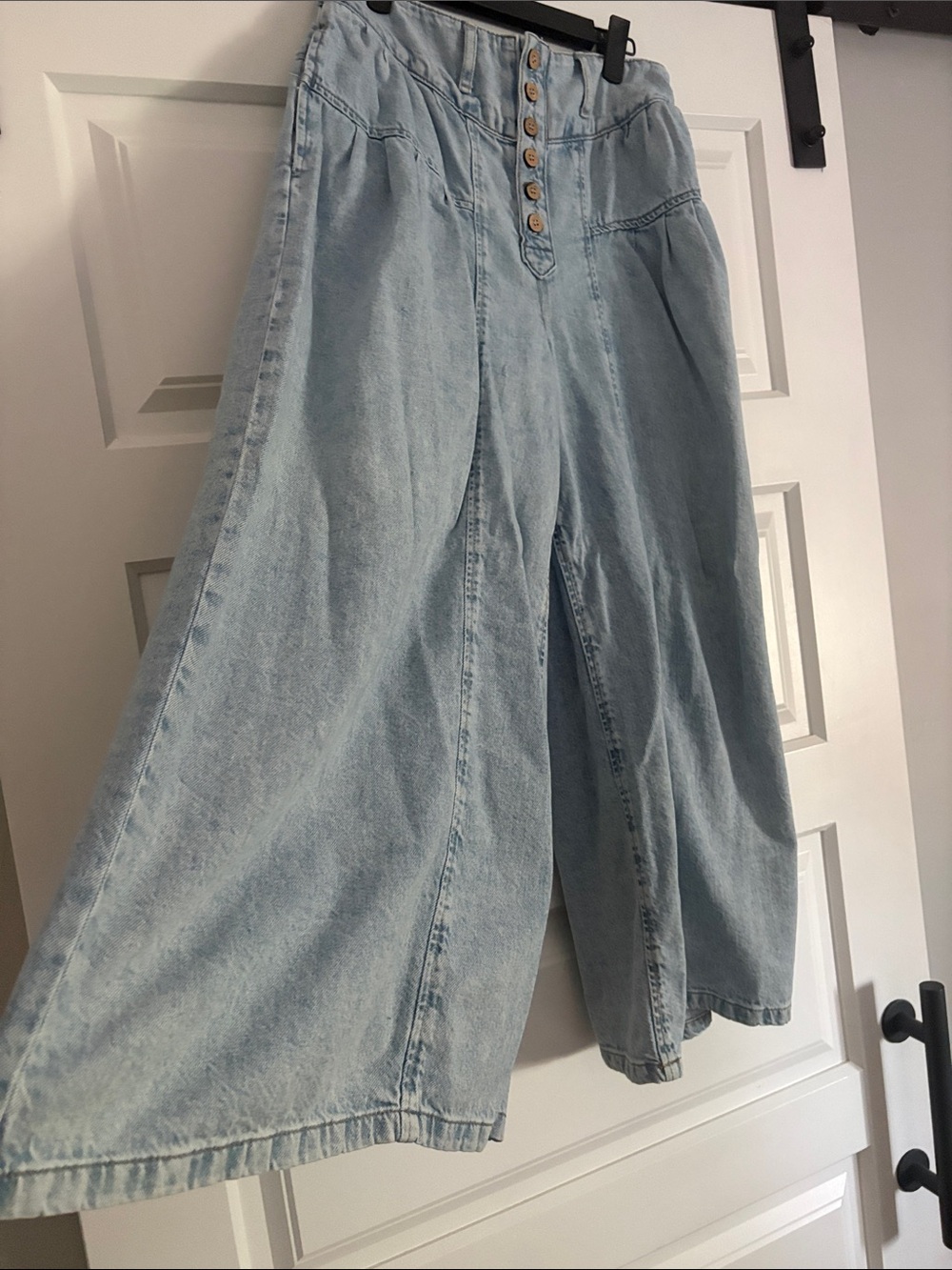 We The Free Light Blue Button-Front Wide Leg Jeans - Picture 2 of 2